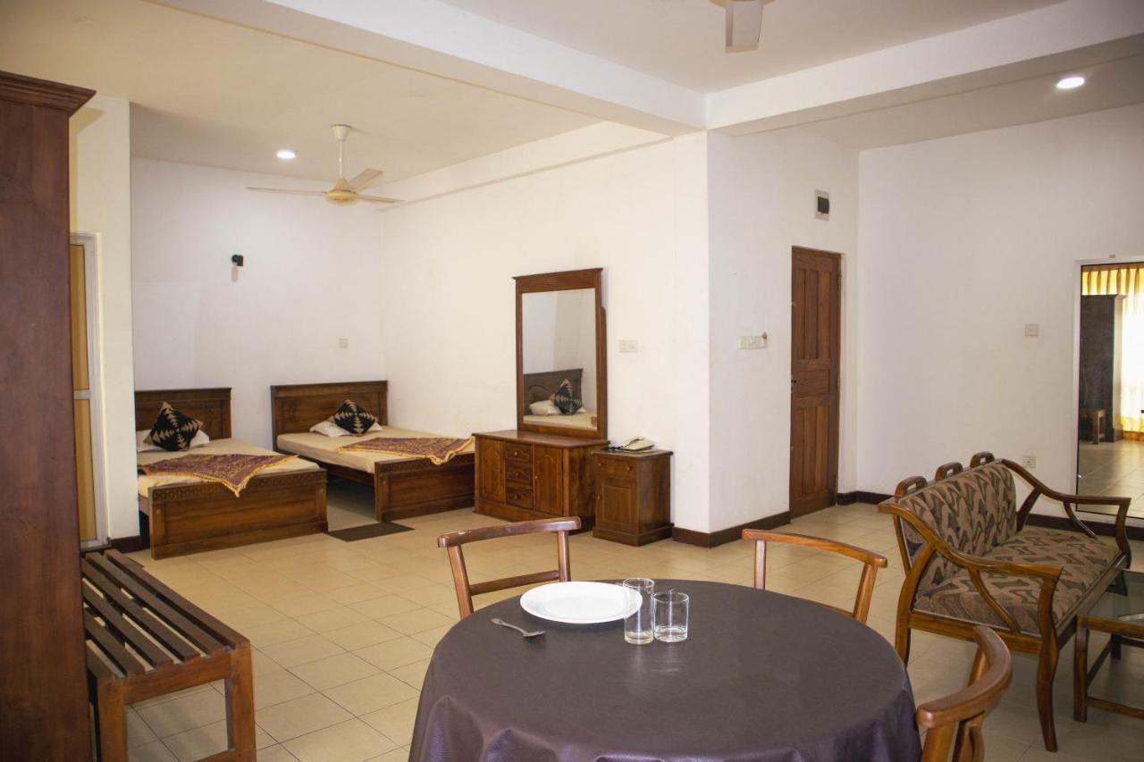 Chamaya Holiday Inn Balangoda Esterno foto