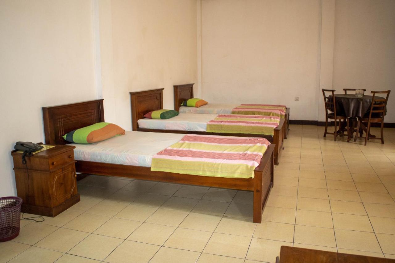 Chamaya Holiday Inn Balangoda Esterno foto